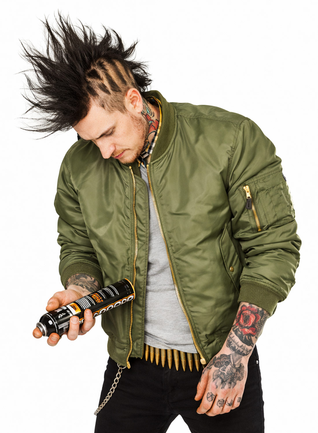 Зеленая куртка-бомбер